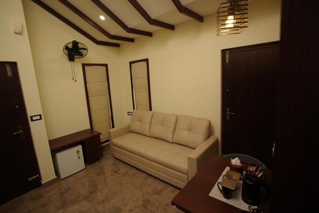 Pabis Luxurious Stay 비티리 외부 사진